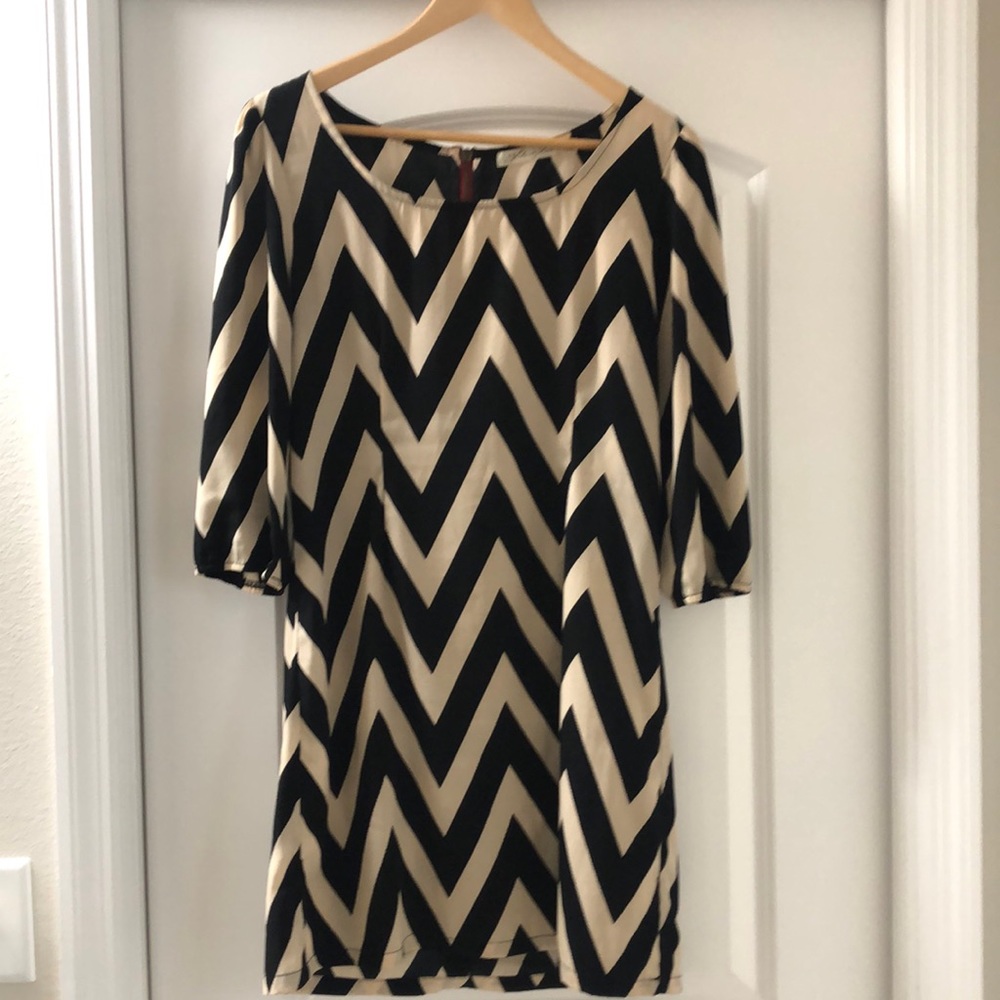 Chevron Dress. Size Small. Great condition.